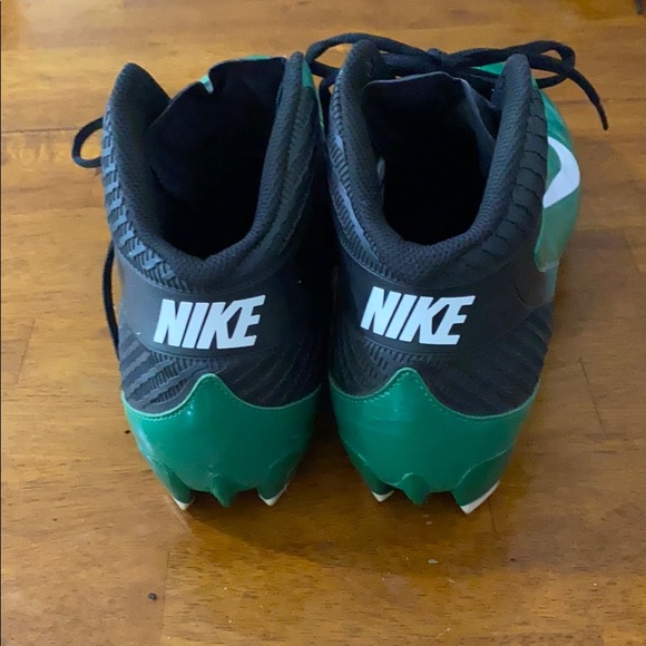 NIKE CLEATS - Picture 4 of 5